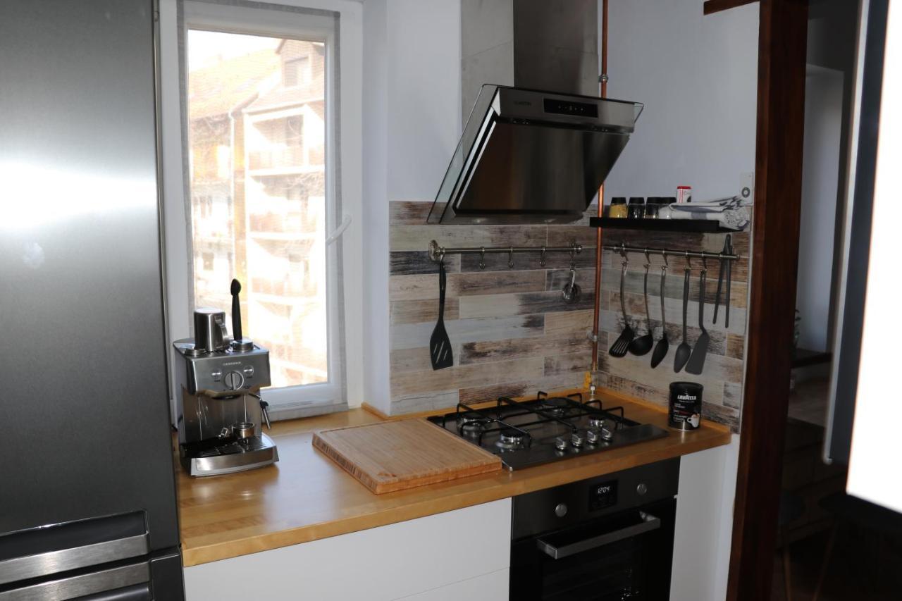 Ferienwohnung Petofi Apartman Szegedin Exterior foto